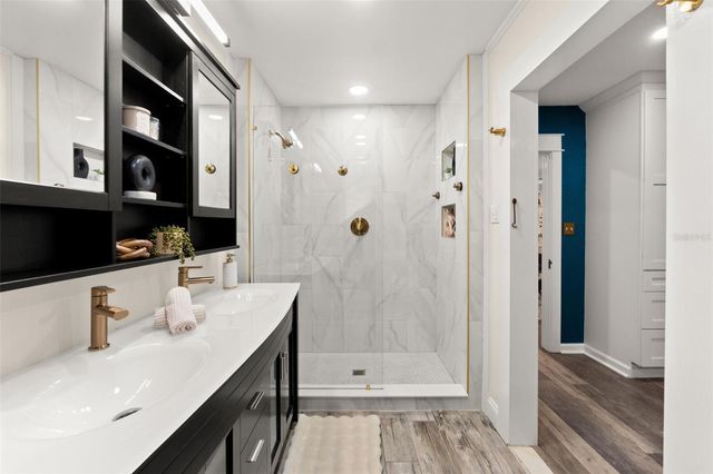 6200 RIVER TERRACE, Tampa, FL 33604