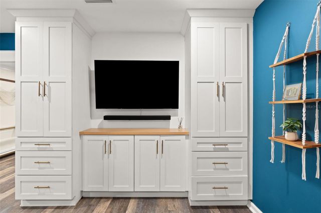 6200 RIVER TERRACE, Tampa, FL 33604