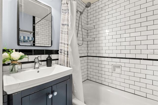 6200 RIVER TERRACE, Tampa, FL 33604