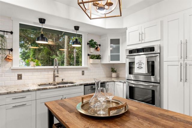 6200 RIVER TERRACE, Tampa, FL 33604