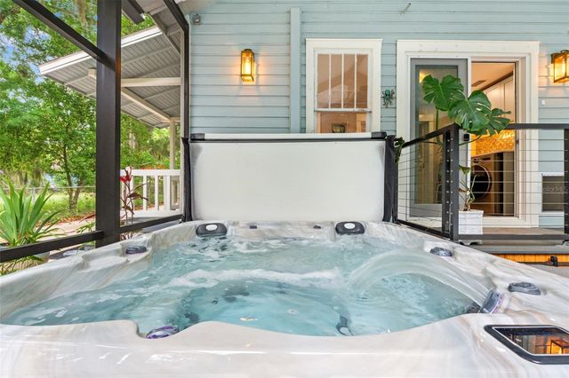 6200 RIVER TERRACE, Tampa, FL 33604