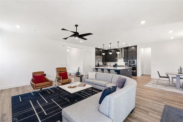 373 Jackalberry Street, Las Vegas, NV 89138