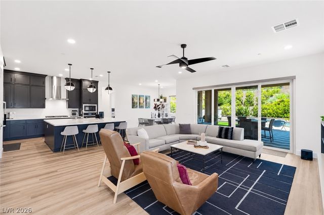 373 Jackalberry Street, Las Vegas, NV 89138
