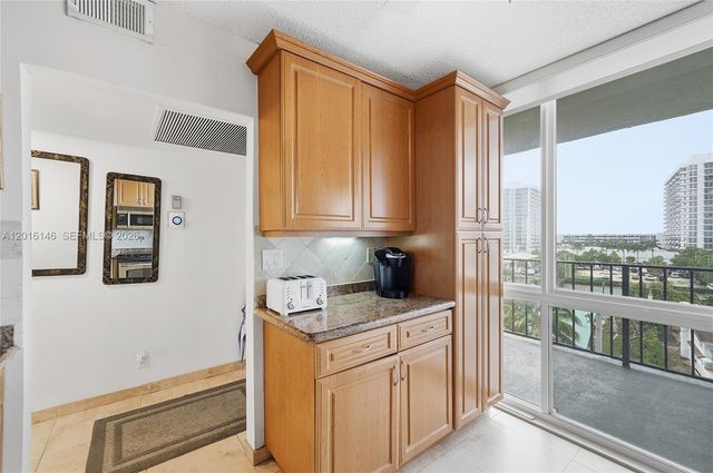 521 N Riverside Drive 606, Pompano Beach, FL 33062