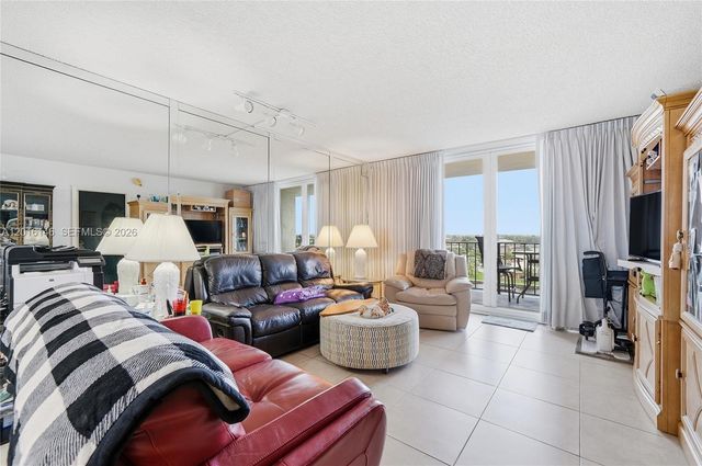 521 N Riverside Drive 606, Pompano Beach, FL 33062