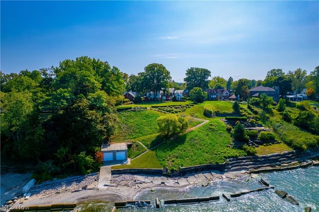 20664 Beach Cliff Boulevard, Rocky River, OH 44116
