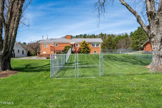 248 Sunset Drive, Mountain City, TN 37683
