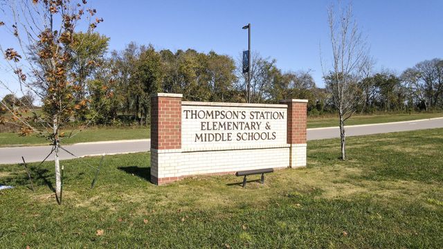 2948 Avenue Downs Dr, Thompsons Station, TN 37179