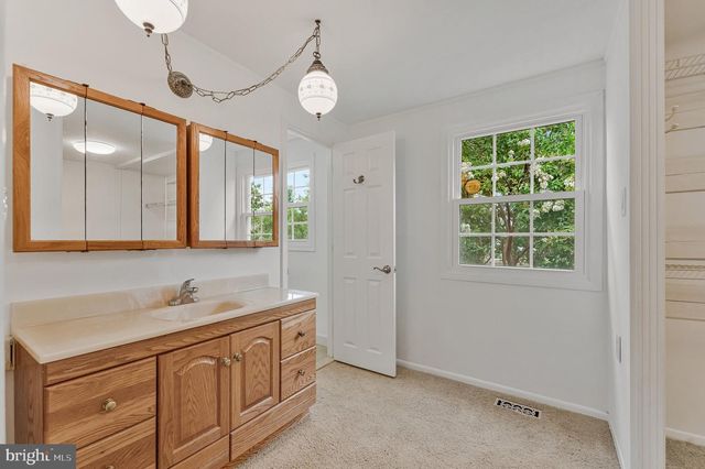 12805 MELVUE CT, Fairfax, VA 22033