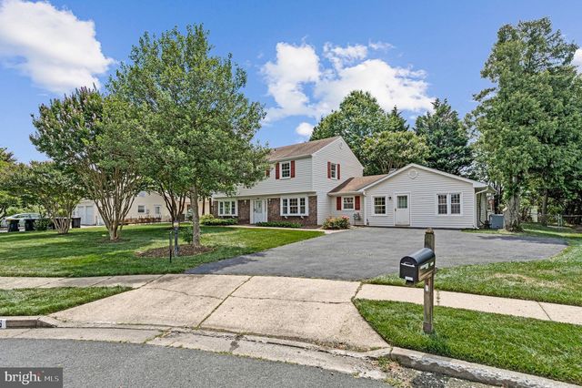 12805 MELVUE CT, Fairfax, VA 22033