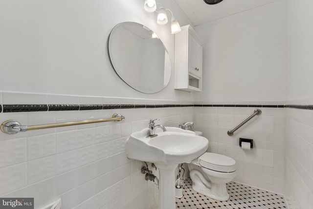 12805 MELVUE CT, Fairfax, VA 22033