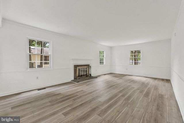 12805 MELVUE CT, Fairfax, VA 22033
