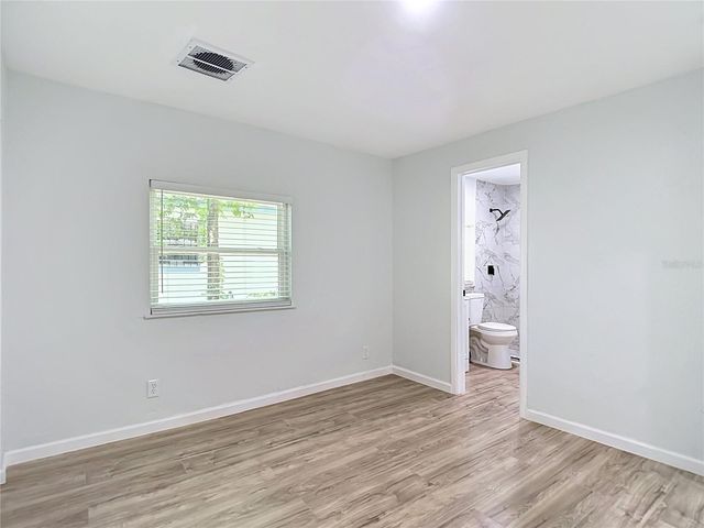 10009 N FLORENCE AVENUE, Tampa, FL 33612
