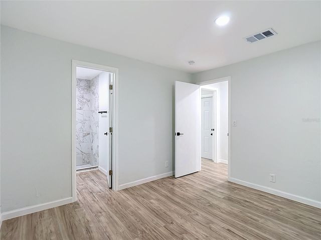 10009 N FLORENCE AVENUE, Tampa, FL 33612