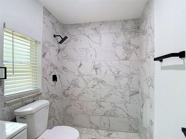 10009 N FLORENCE AVENUE, Tampa, FL 33612