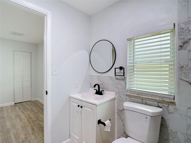 10009 N FLORENCE AVENUE, Tampa, FL 33612