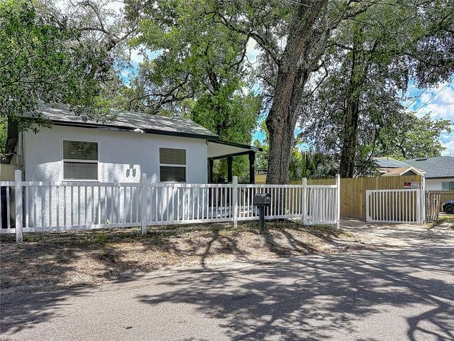 10009 N FLORENCE AVENUE, Tampa, FL 33612