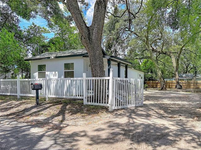 10009 N FLORENCE AVENUE, Tampa, FL 33612