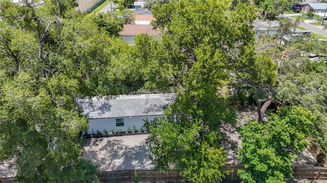 10009 N FLORENCE AVENUE, Tampa, FL 33612