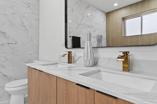 5141 S Wabash Avenue, Chicago, IL 60615