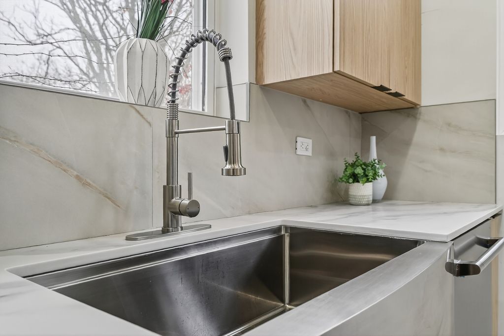 Image 13 of property listing at 5141 S Wabash Avenue, Chicago, IL 60615