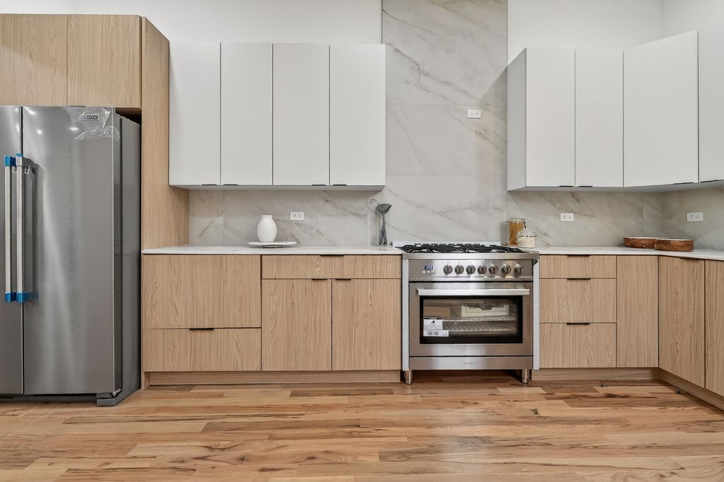 Image 15 of property listing at 5141 S Wabash Avenue, Chicago, IL 60615
