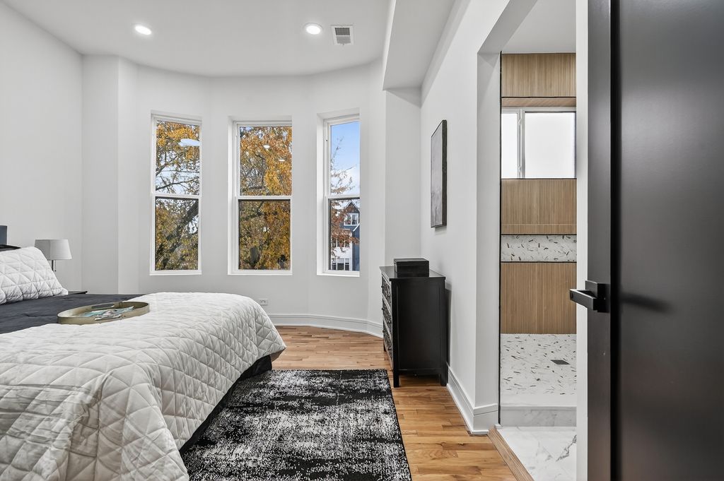 Image 19 of property listing at 5141 S Wabash Avenue, Chicago, IL 60615