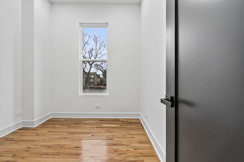 Image 32 of property listing at 5141 S Wabash Avenue, Chicago, IL 60615