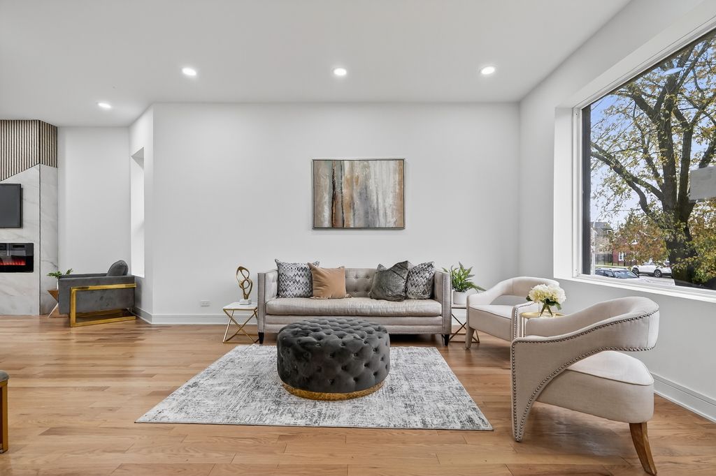 Image 5 of property listing at 5141 S Wabash Avenue, Chicago, IL 60615