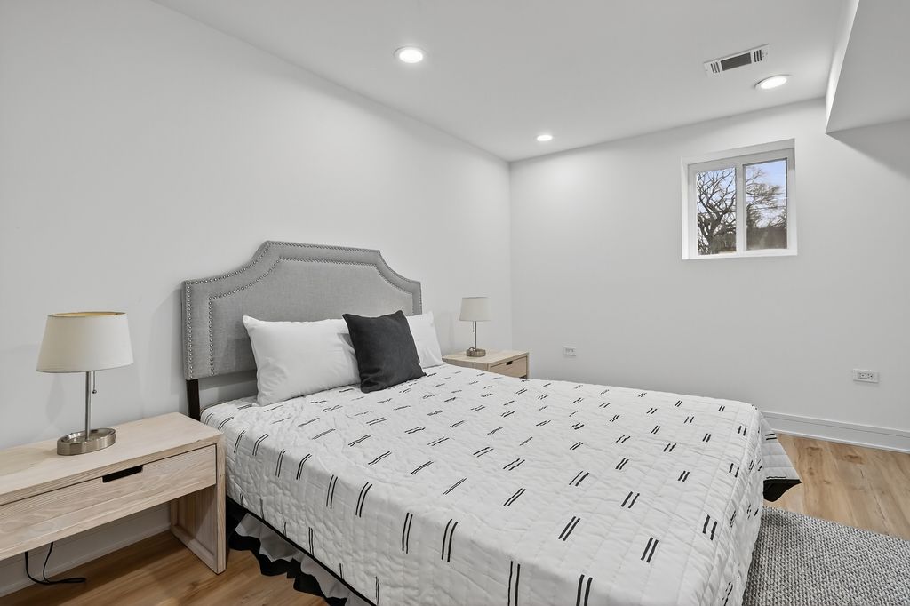 Image 42 of property listing at 5141 S Wabash Avenue, Chicago, IL 60615