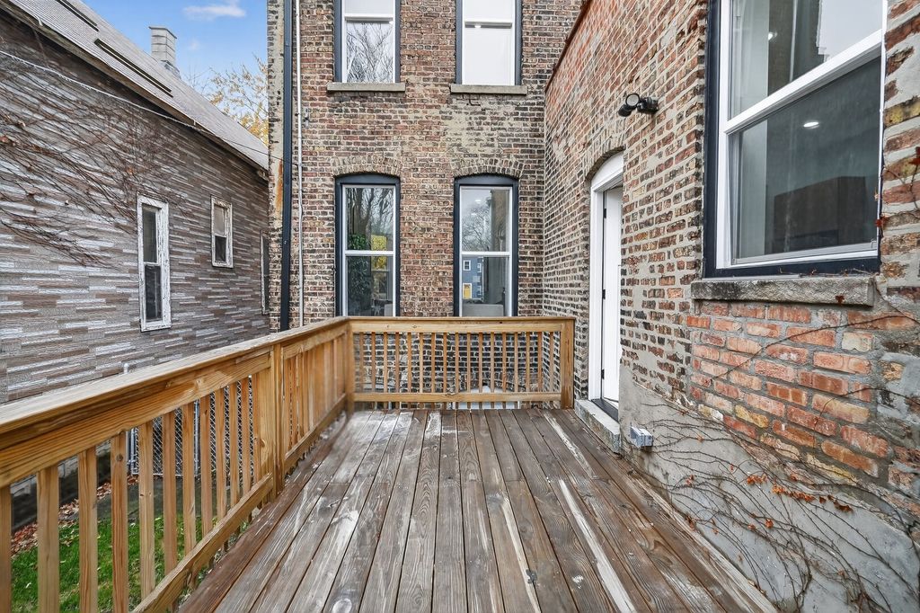 Image 45 of property listing at 5141 S Wabash Avenue, Chicago, IL 60615
