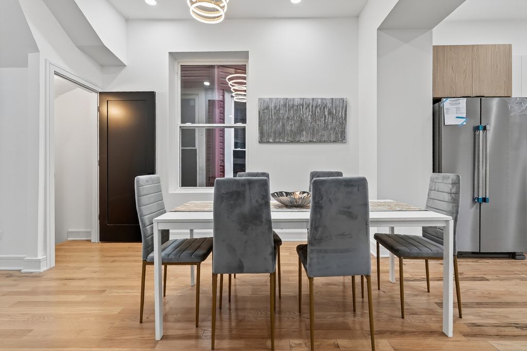 Image 10 of property listing at 5141 S Wabash Avenue, Chicago, IL 60615