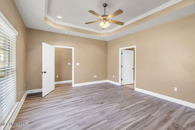 62 Tantallon Drive, Ocean Springs, MS 39564