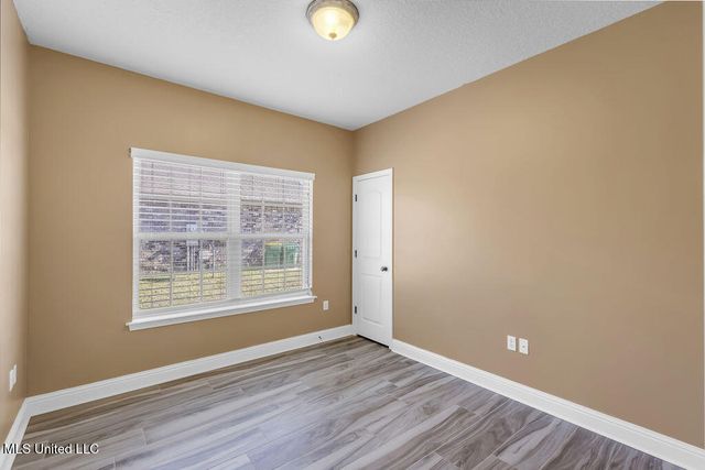 62 Tantallon Drive, Ocean Springs, MS 39564