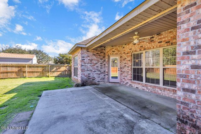 62 Tantallon Drive, Ocean Springs, MS 39564