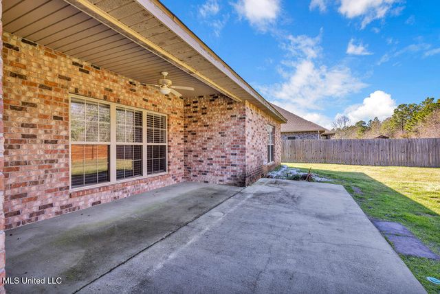 62 Tantallon Drive, Ocean Springs, MS 39564