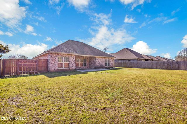 62 Tantallon Drive, Ocean Springs, MS 39564
