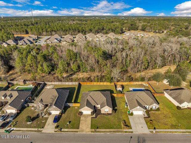 62 Tantallon Drive, Ocean Springs, MS 39564