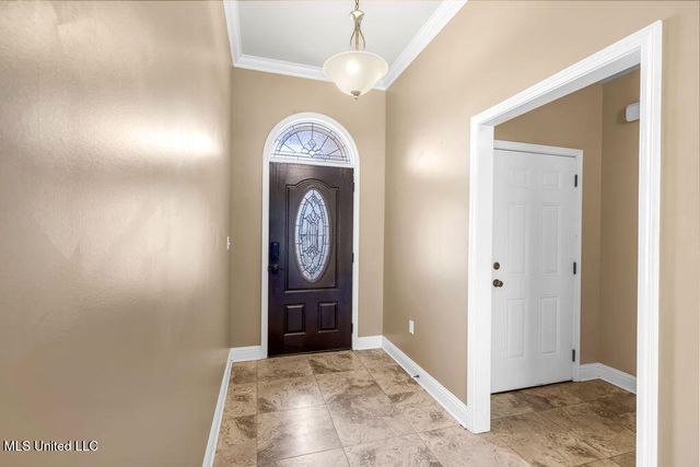 62 Tantallon Drive, Ocean Springs, MS 39564