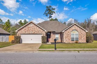 62 Tantallon Drive, Ocean Springs, MS 39564