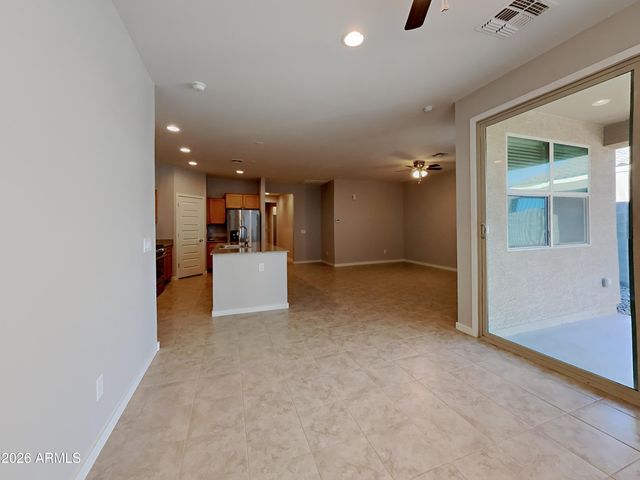439 W TENIA Trail, San Tan Valley, AZ 85140