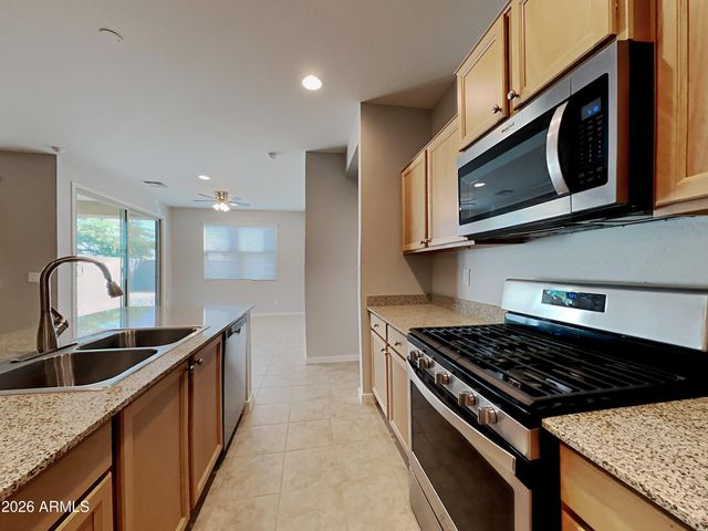 439 W TENIA Trail, San Tan Valley, AZ 85140