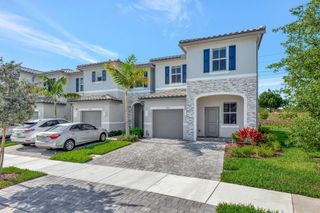 11831 NW 47th Mnr, Coral Springs, FL 33076