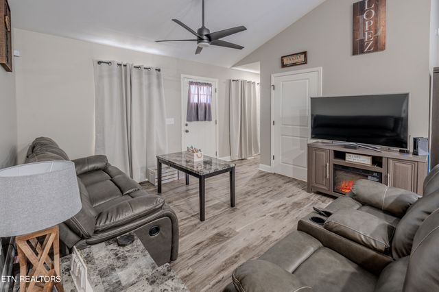 194 Pleasant Ridge Lane, Bean Station, TN 37708