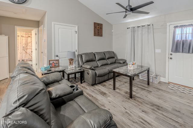 194 Pleasant Ridge Lane, Bean Station, TN 37708