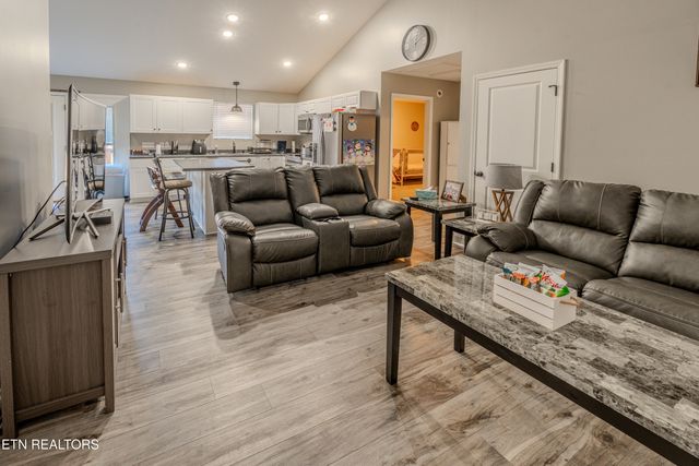 194 Pleasant Ridge Lane, Bean Station, TN 37708