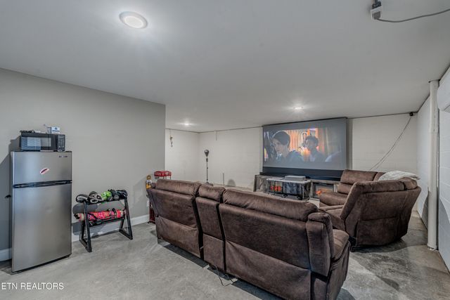 194 Pleasant Ridge Lane, Bean Station, TN 37708