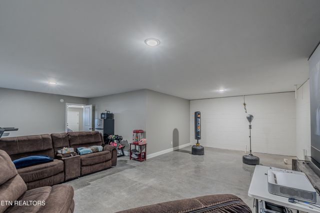 194 Pleasant Ridge Lane, Bean Station, TN 37708