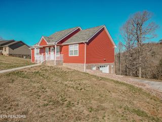 194 Pleasant Ridge Lane, Bean Station, TN 37708