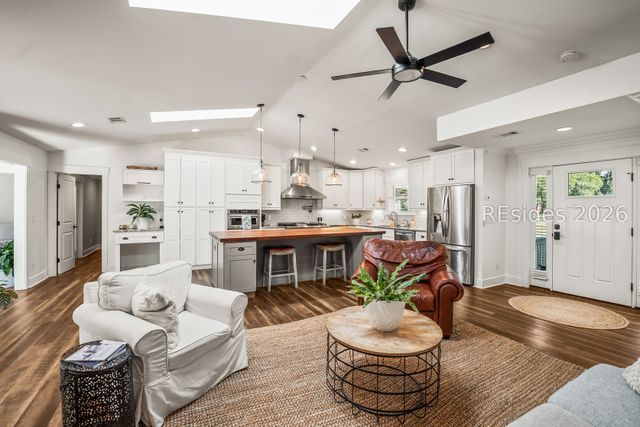 2255 Plantation Dr, Beaufort, SC 29902